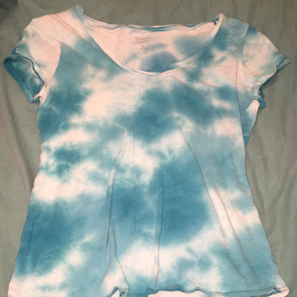 short sleeved tie dye tee-shirt